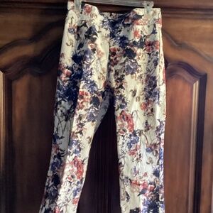 Croft & Barrow stretch pull on print Capri pants